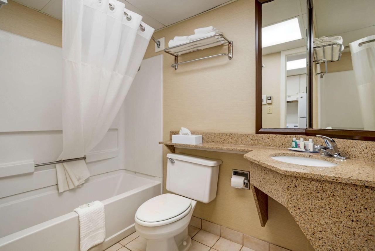 Quality Inn & Suites Oceanblock Оушен-Сіті Екстер'єр фото