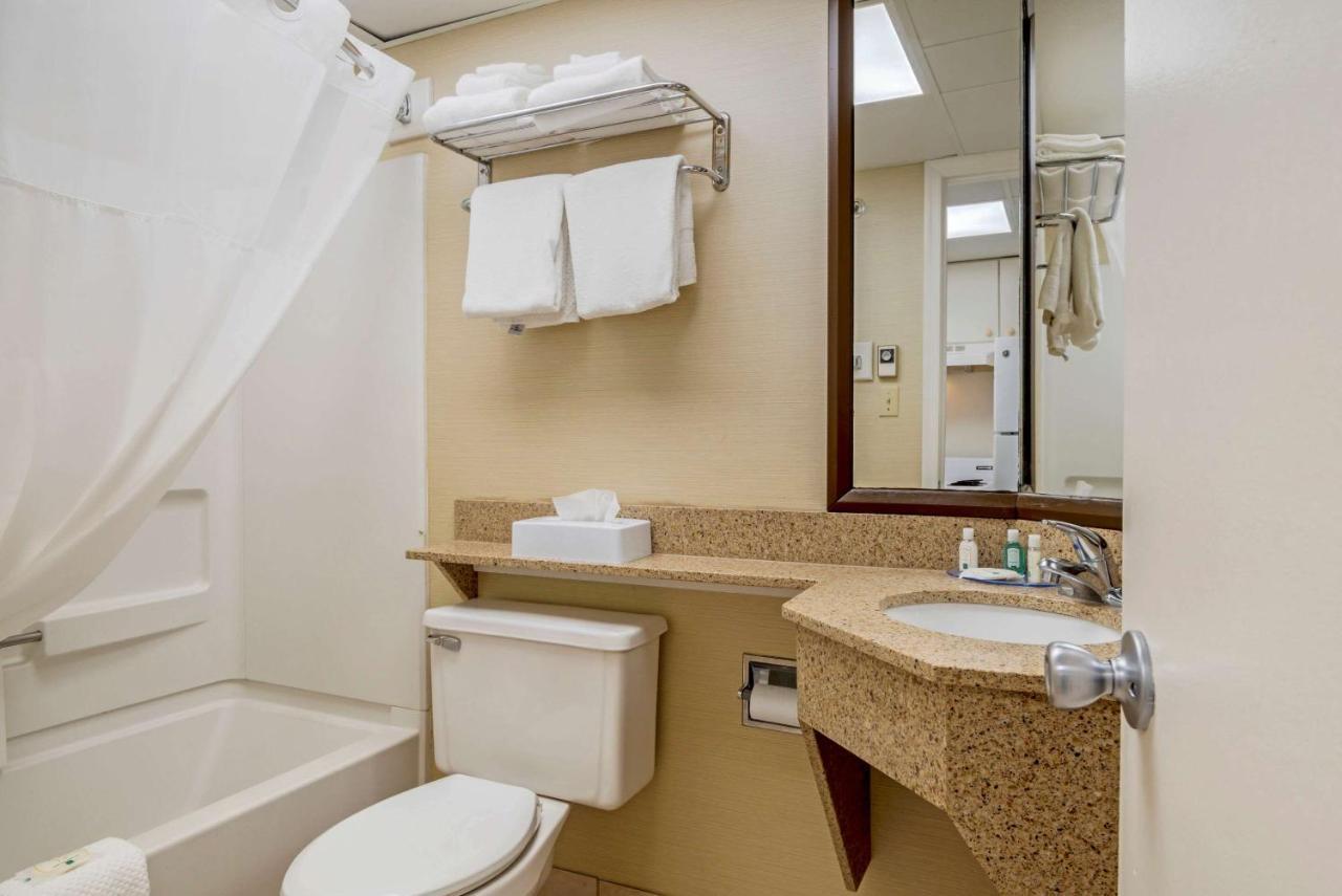 Quality Inn & Suites Oceanblock Оушен-Сіті Екстер'єр фото